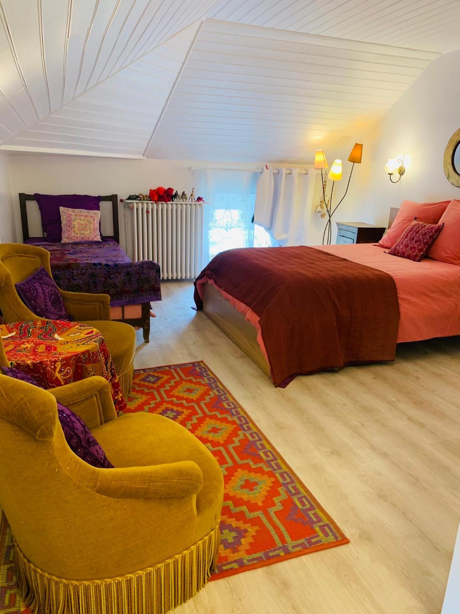Aux Couleurs De Commarin Chambres D'Hotes ภายนอก รูปภาพ